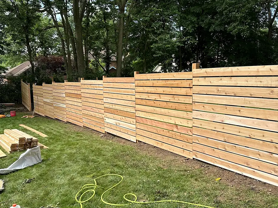 Reliable fence & decks - fence installation services in Decatur IL
