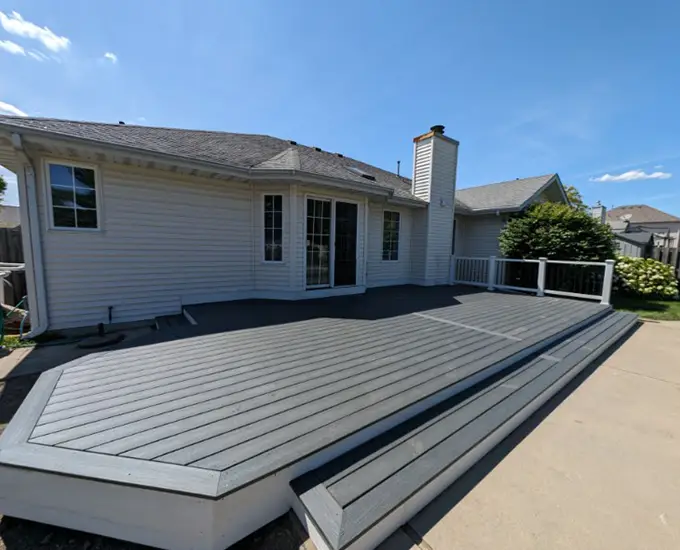 Peoria IL deck installation, repair, and staining services